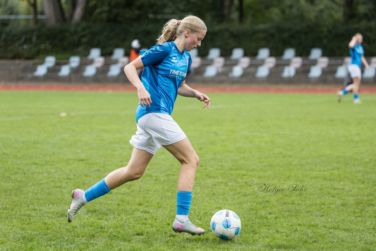 Bild 415 - wBJ VfL Pinneberg - Germania Schnelsen : Ergebnis: 15:1